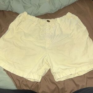 Abercrombie & Finch vintage yellow shorts size medium